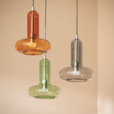 Hanglamp Ristano boven een eettafel