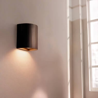 Wandlamp Puntaro zijaanzicht
