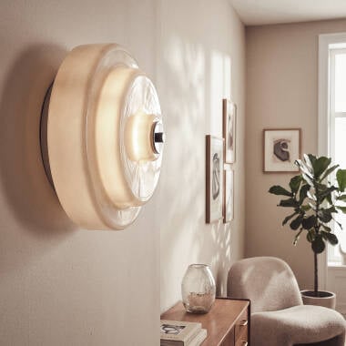 Glas en metaal van wandlamp Quorano in detail