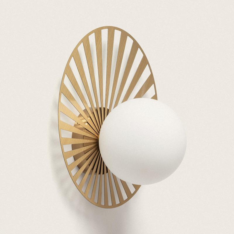Wandlamp Kustano met gouden voet en opaalglazen bol