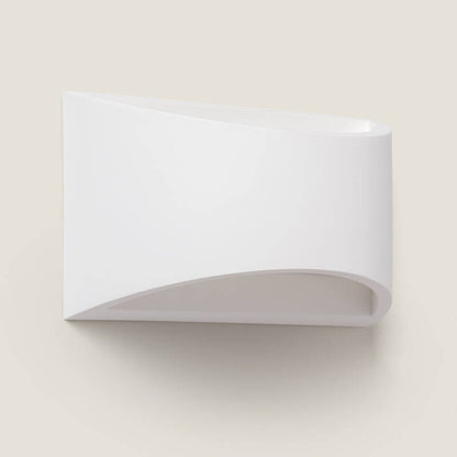 Wandlamp Sevrano van wit gips met compacte vorm