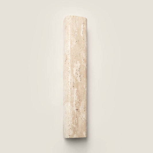 Wandlamp Ithano van travertijn in beige