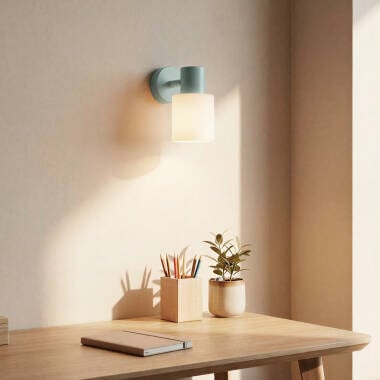 Wandlamp Yoravo gemonteerd op de wand
