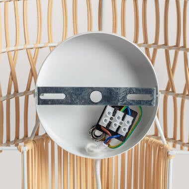 Wandlamp Eldaro in een woonkamer