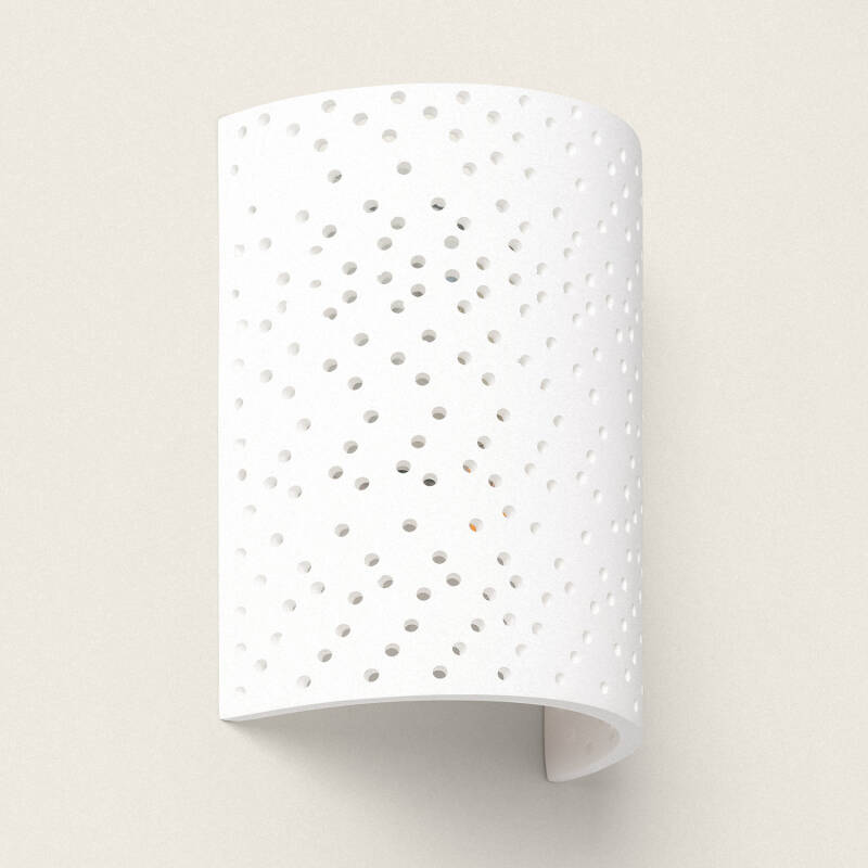 Witte gipsen wandlamp Granivo met fijne perforaties