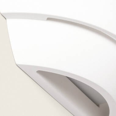 Wandlamp Hardaro brandend aan de wand