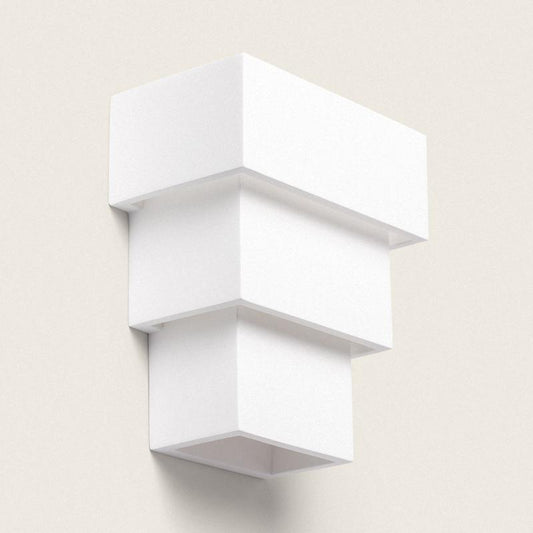 Witte gipsen wandlamp Endaro met trapsgewijze vorm