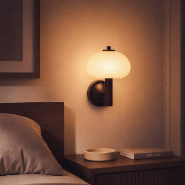 Wandlamp Kendavo zijaanzicht van de glazen kap