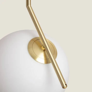 KRUMAVO hanglamp goud in een interieur