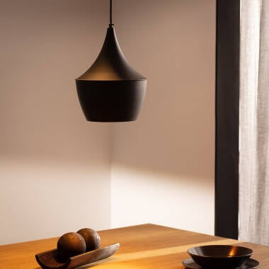 BREGANO hanglamp in zwart in een interieur