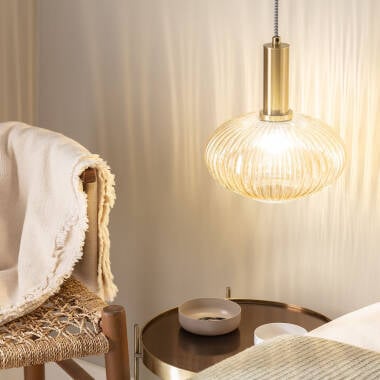 Hanglamp Vondaro detail van het reliëf in het glas