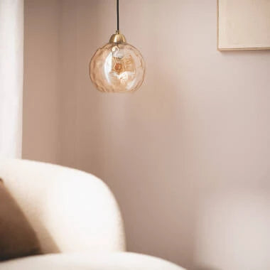 Hanglamp Marnivo detail van het reliëf in het glas