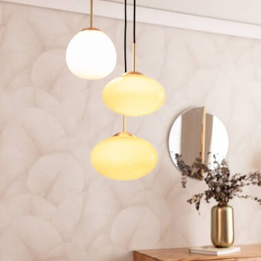 Hanglamp Ludrano in roze detail van een glazen kap