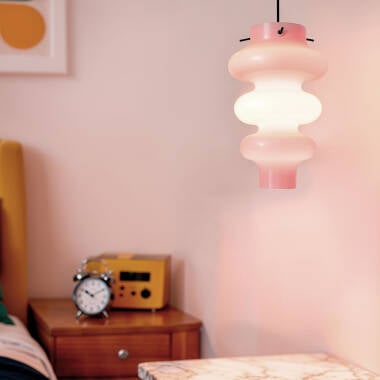 Hanglamp Novrano in lila gezien vanaf de zijkant