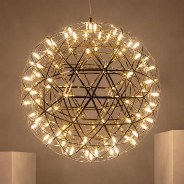 Hanglamp Ferrano in een ruimte met hoog plafond