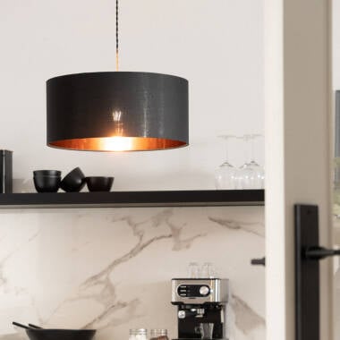 Detail van de zwarte linnen kap van de ERBANIVO hanglamp