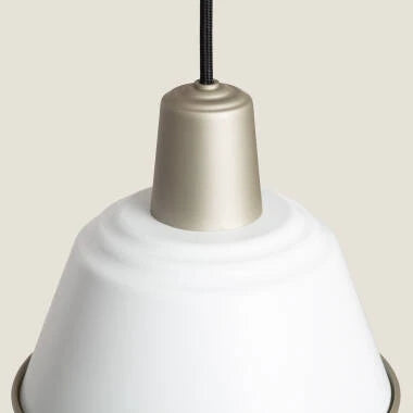 Hanglamp Nerbaro in een badkamer