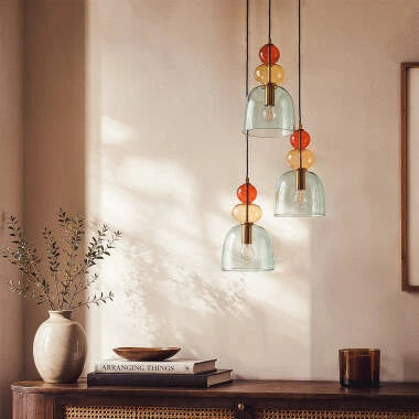 Hanglamp Wolbaro in groen, zijaanzicht