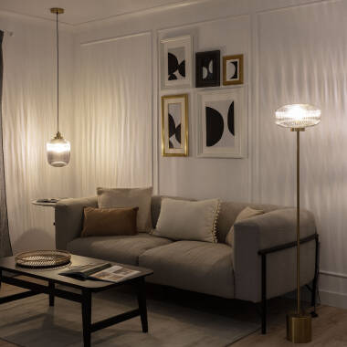 Hanglamp Yevrano in goud, sfeerbeeld in het interieur