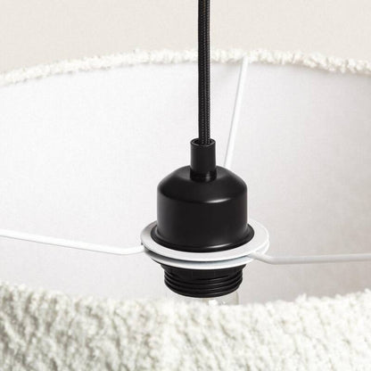 LOMTARO hanglamp in een woonkamer