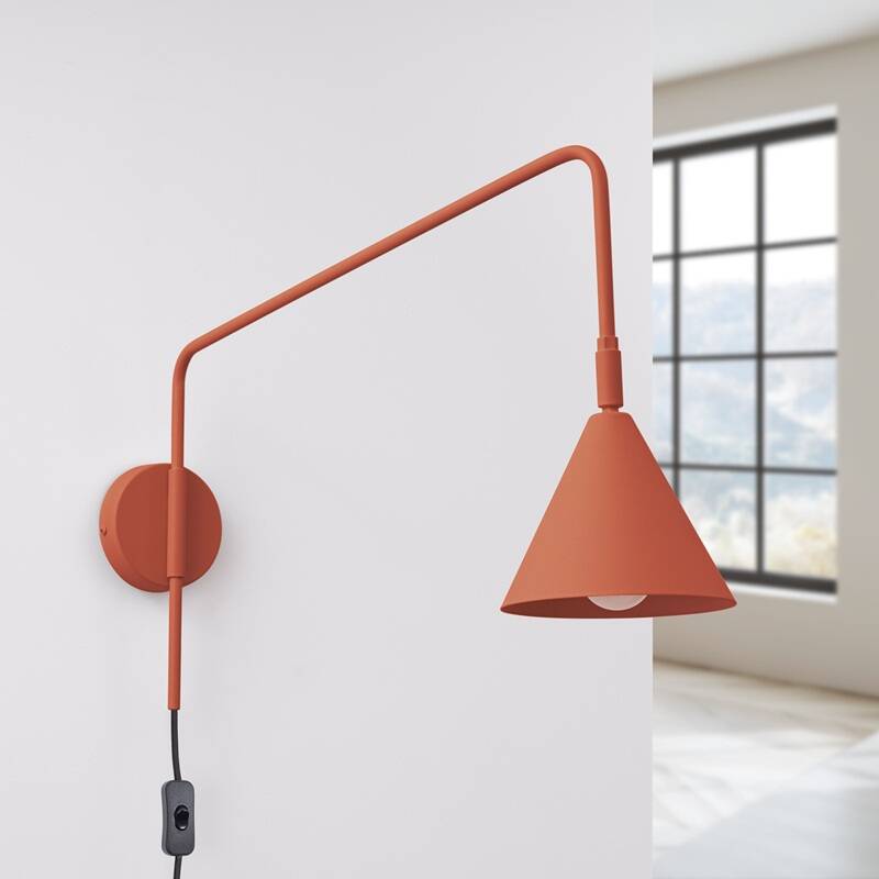 Wandlamp Porvano van staal in terracotta