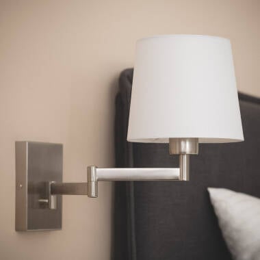 Stoffen kap van wandlamp Rostavo in detail