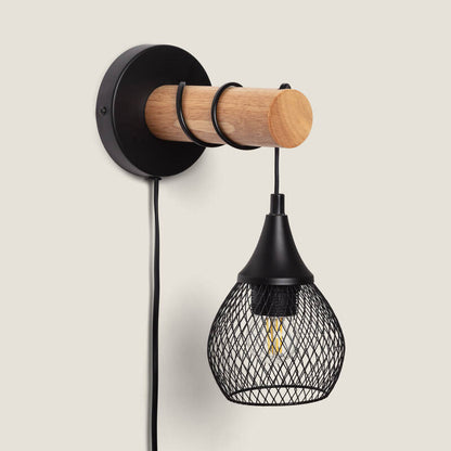 Wandlamp Ostrano in zwart met houten accent