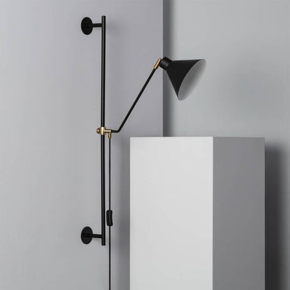 Wandlamp Verlano in zwart metaal met ronde kap