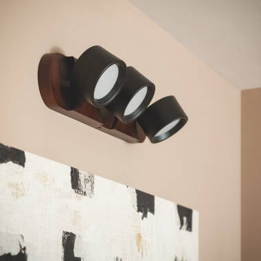 Detail van de houten basis van wandlamp Hondavo