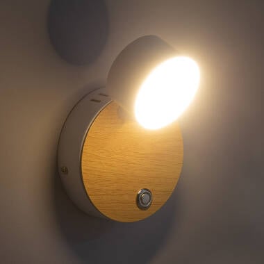 Wandlamp Hilvano brandend aan de wand