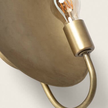 Wandlamp Xandaro in goudkleurig metaal, vooraanzicht