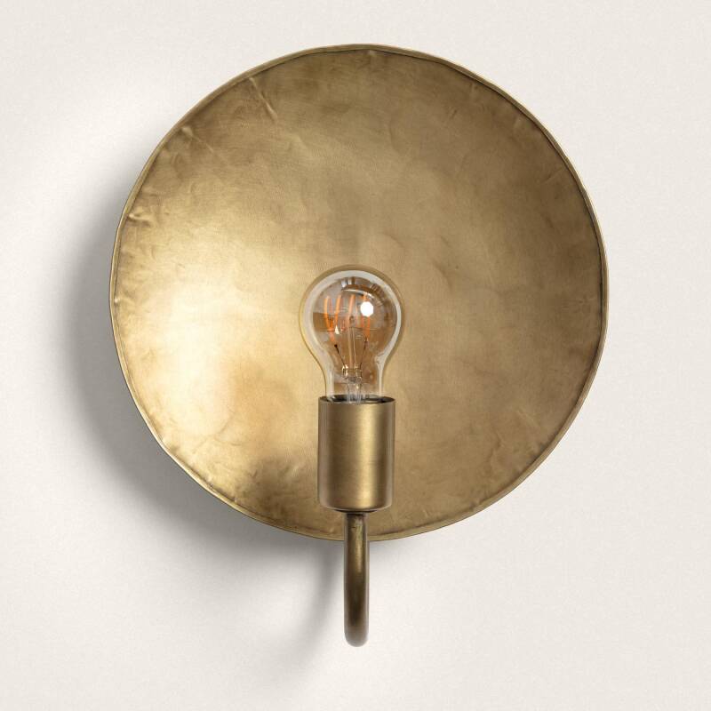 Wandlamp Xandaro in goudkleurig metaal met open kap