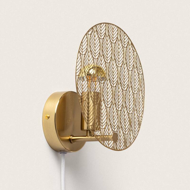 Wandlamp Ruvaro van ijzer met goudkleurige afwerking