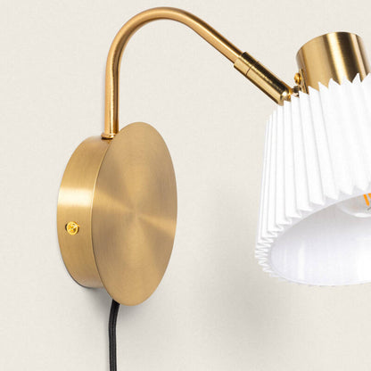 Wandlamp Veldaro gemonteerd op de wand