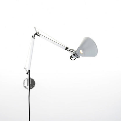Wandlamp Nevaro van aluminium in zilver met verstelbare arm