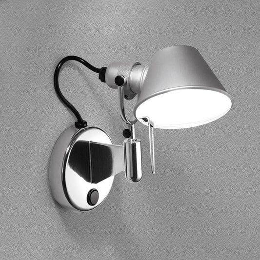 Wandlamp Quendaro in zilver aluminium met richtbare kop en schakelaar