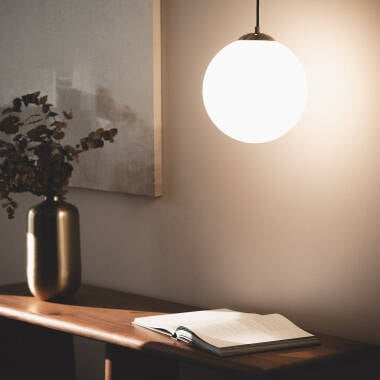 SARPANO hanglamp goud, detail van de glazen kap