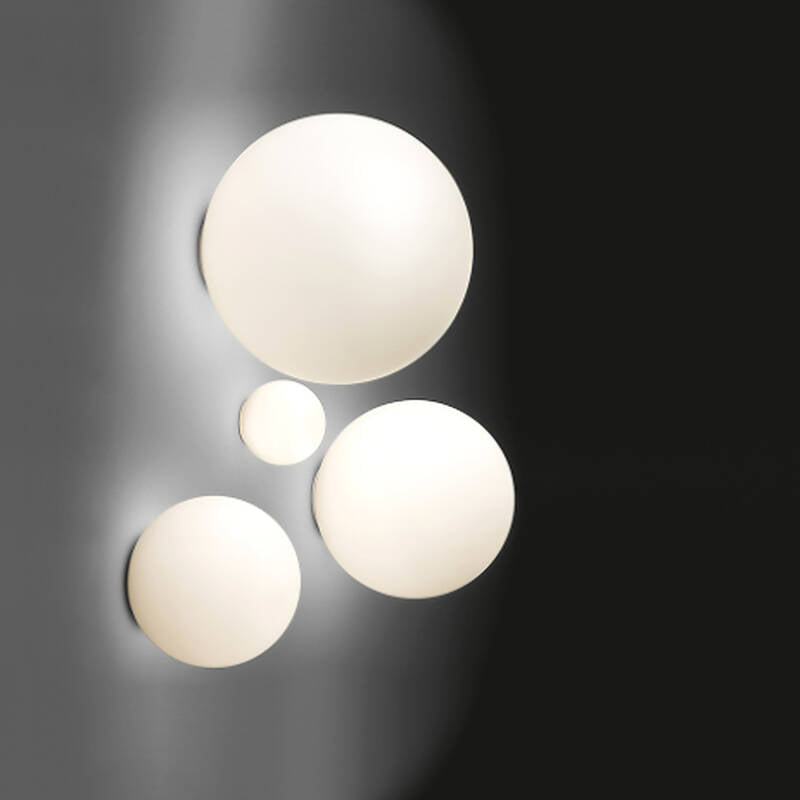 Wandlamp Cendivo ronde witte wandlamp van glas